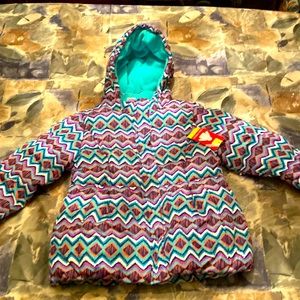 Brand new with a tag, it has different colors, nice designs, green in the inside